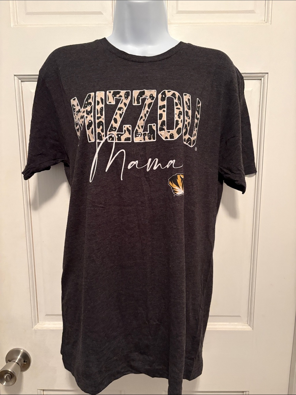 Mizzou Mama Black Graphic Tee size medium
